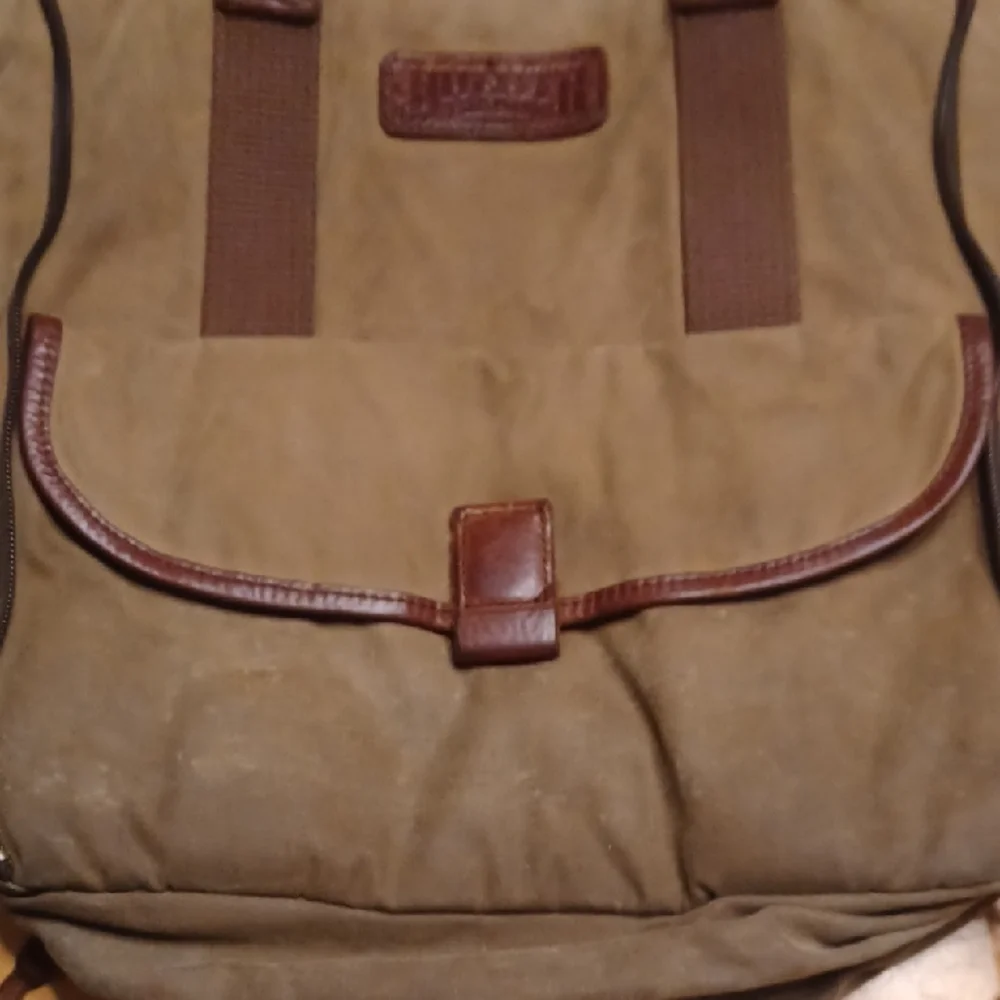 Duluth Trading Co. Expandable Oil Cloth Canvas Leather Trim Tote Bag Rucksack